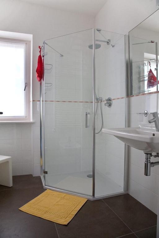 Apartamento Casa Rosa Dei Venti Torbole Sul Garda Habitación foto